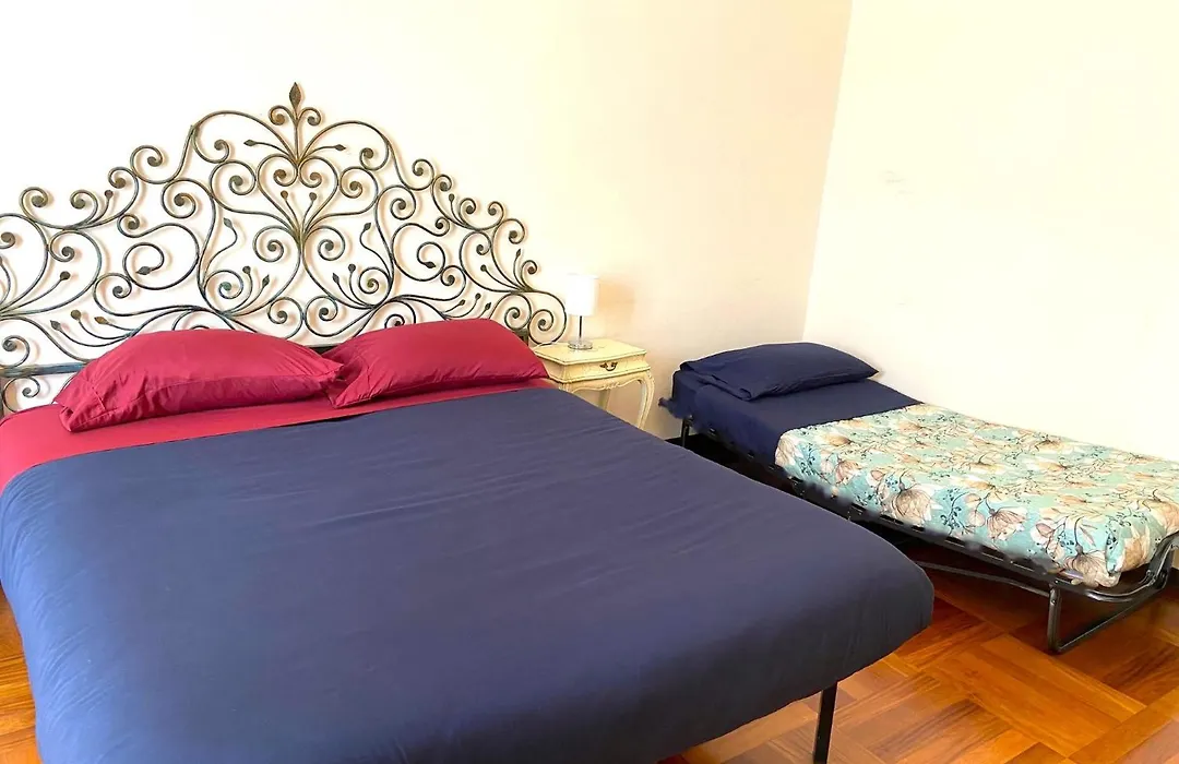 Apartment in Villa Milano-1